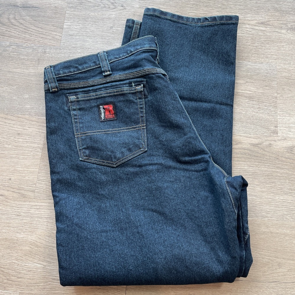 NEW Wrangler Riggs Workwear 5 Pocket Relaxed Fit Jeans - 40x30 NWT Room2Move